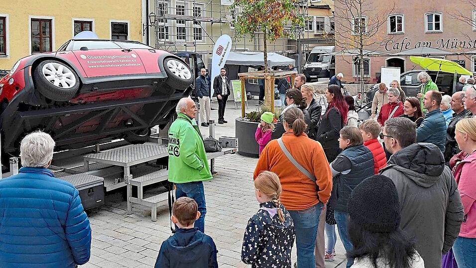 War wieder der Hingucker: der &Uuml;berschlagssimulator der Kreisverkehrswacht.