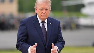 Wie nah ist eine erste Einigung im Iran-Krieg? Erst sagte Trump, ein Rahmenabkommen mit dem Iran sei weitgehend ausgehandelt - nun bremst er die Erwartungen wieder. (Archivbild)