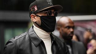 Der US-amerikanische R&B-Sänger Chris Brown muss nicht ins Gefängnis. Der US-amerikanische R&B-Sänger Chris Brown muss nicht ins Gefängnis.