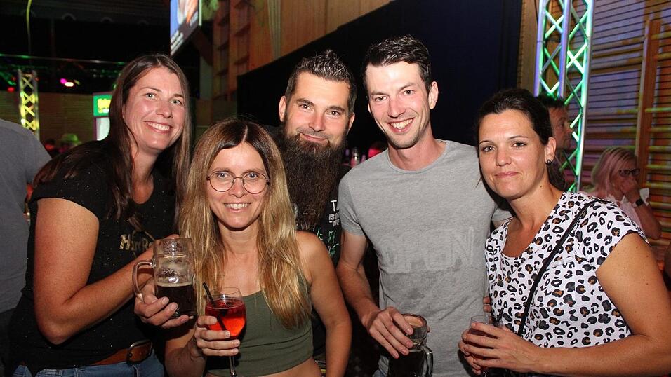 Auf der Eskara &Uuml;30-Party in Essenbach war wieder viel los.