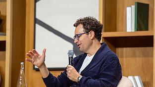 Anthropic-Chef Dario Amodei warnte schon oft vor den Risiken einer ungebremsten Entwicklung Künstlicher Intelligenz. (Archivbild) Anthropic-Chef Dario Amodei warnte schon oft vor den Risiken einer ungebremsten Entwicklung Künstlicher Intelligenz. (Archivbild)
