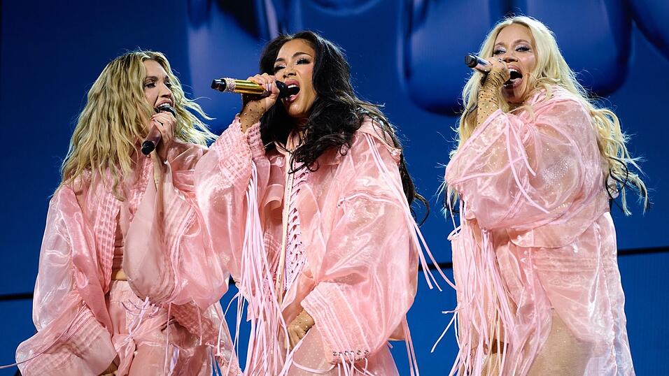 Nach 17 Jahren wieder einmal in München: Die US-Popband Pussycat Dolls hat 8.500 Fans zum Jubeln gebracht. Nach 17 Jahren wieder einmal in München: Die US-Popband Pussycat Dolls hat 8.500 Fans zum Jubeln gebracht.