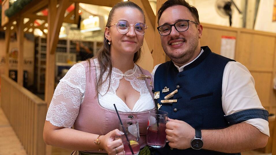 Die Partybilder vom Freitag, 7. August, aus dem Festzelt Greindl. Die Partybilder vom Freitag, 7. August, aus dem Festzelt Greindl.