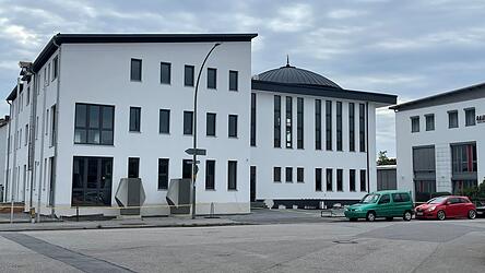 Die fertige Moschee in der Ottostraße fiel Stadträten wegen der fehlenden Bäume auf. Die fertige Moschee in der Ottostraße fiel Stadträten wegen der fehlenden Bäume auf.