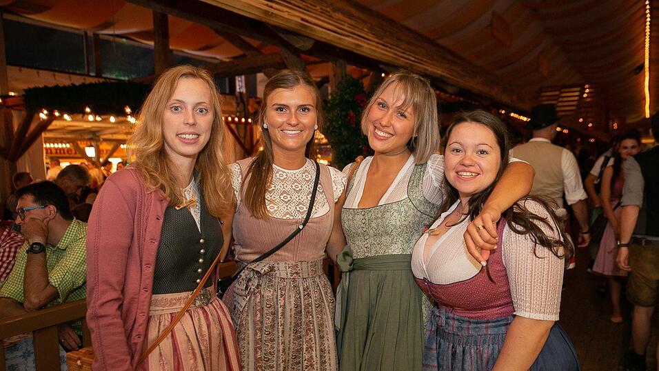 Die Partybilder vom Freitag, 12. August 2022, aus dem Festzelt Nothaft.