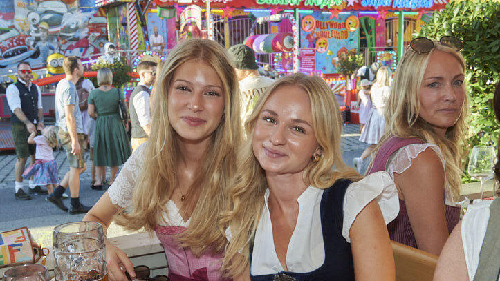 Die Partybilder vom Dienstag, 11. August, aus dem Festzelt Lechner. Die Partybilder vom Dienstag, 11. August, aus dem Festzelt Lechner.