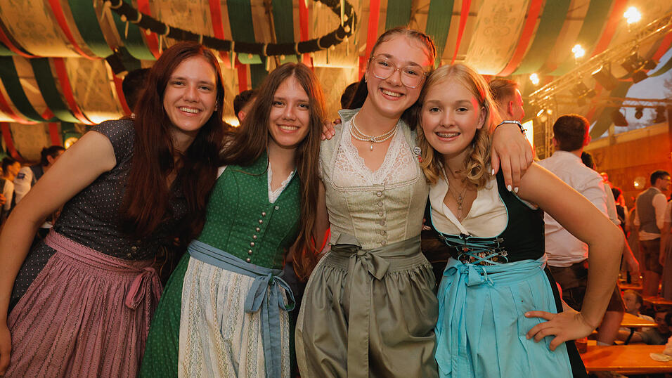 Die Partybilder vom Samstag, 10. August 2024, aus dem Festzelt Weckmann. Die Partybilder vom Samstag, 10. August 2024, aus dem Festzelt Weckmann.
