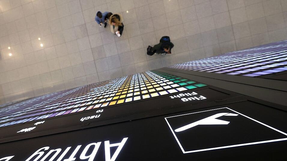 Streiks und kein Ende in Sicht: Zahlreiche Flüge der Lufthansa fielen zuletzt aus. Streiks und kein Ende in Sicht: Zahlreiche Flüge der Lufthansa fielen zuletzt aus.