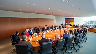 Nach dem Kabinettsbeschluss kann der Entwurf im Bundestag behandelt werden.