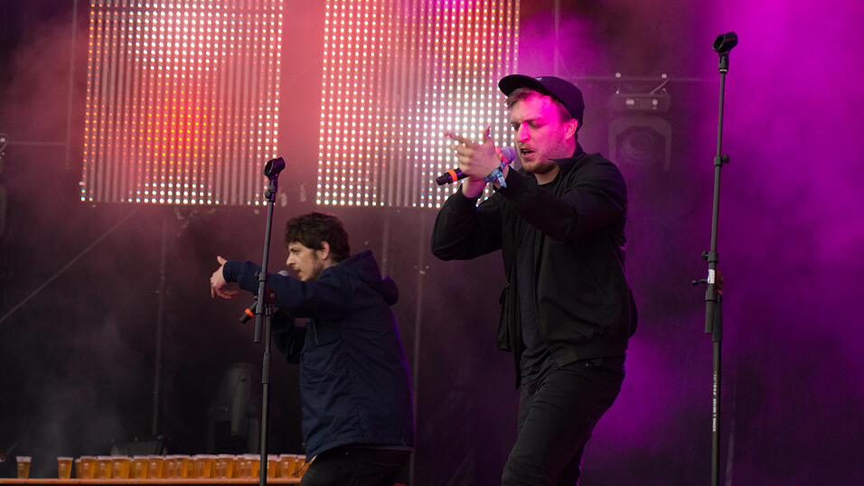 Impressionen vom ersten Tag des Pfingst-Open Airs in Salching. (Fotos: Regina Hölzel) Impressionen vom ersten Tag des Pfingst-Open Airs in Salching. (Fotos: Regina Hölzel)