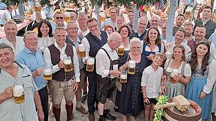 Die Ehrengäste freuen sich auf schöne Festtage in der Rosenau.