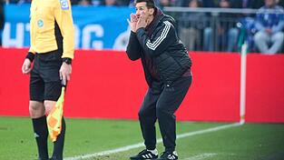 Miroslav Klose hadert mit der Nürnberger Niederlage. Miroslav Klose hadert mit der Nürnberger Niederlage.