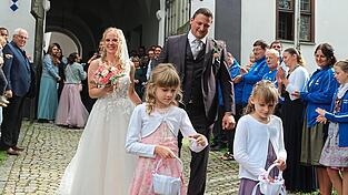 In der Schlosskirche St. Michael traten am Samstag Michael Späth und Nina Leitermann an den Traualtar und schlossen den Ehebund fürs Leben.