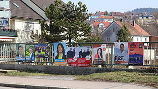 Nicht nur die CSU kann sich bei ihren W&auml;hlern bedanken: Alle vier Parteien sicherten sich in W&ouml;rth Stadtratspl&auml;tze. Als Gewinner kristallisierte sich die VAW heraus. Sie hat k&uuml;nftig doppelt so viele Sitze wie bisher.