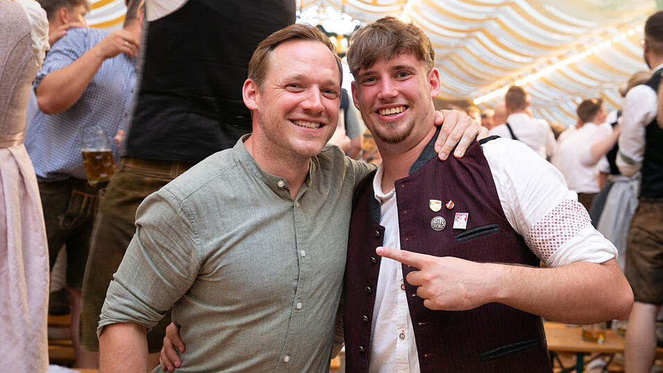 Die Partybilder vom Freitag, 15. August, aus dem Festzelt Nothaft. Die Partybilder vom Freitag, 15. August, aus dem Festzelt Nothaft.