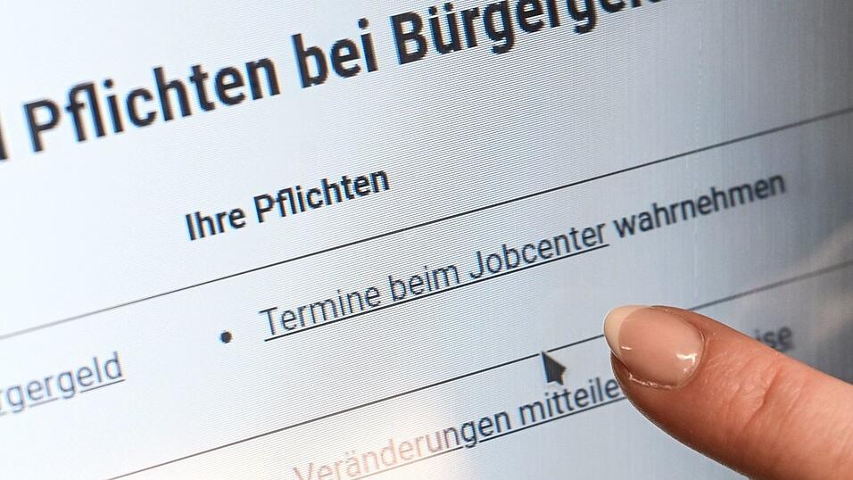 Die Zahl der Leistungsk&uuml;rzungen stieg 2025 im Jahresvergleich um 25 Prozent. (Symbolbild).