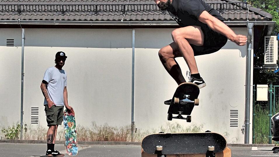 Ob beim Workshop schon große Sprünge geübt werden, das wollen deren Leiter spontan entscheiden. Ob beim Workshop schon große Sprünge geübt werden, das wollen deren Leiter spontan entscheiden.