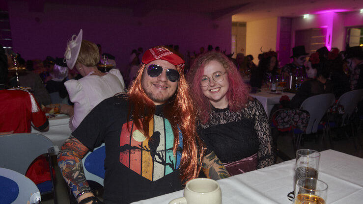 Die Narren waren bester Stimmung und hatten sich allesamt kreative Kostüme ausgesucht. Die Narren waren bester Stimmung und hatten sich allesamt kreative Kostüme ausgesucht.