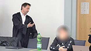 Rechtsanwalt Christian Ciurea beklagt, dass die Staatsanwaltschaft Regensburg seine Mandantin ohne irgendeinen Beweis verhaften ließ und kündigt Schadenersatzklagen an.