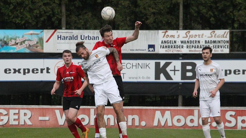 Der 1. FC Bad Kötzting hat sich im Landkreisderby gegen die SpVgg Lam durchgesetzt.