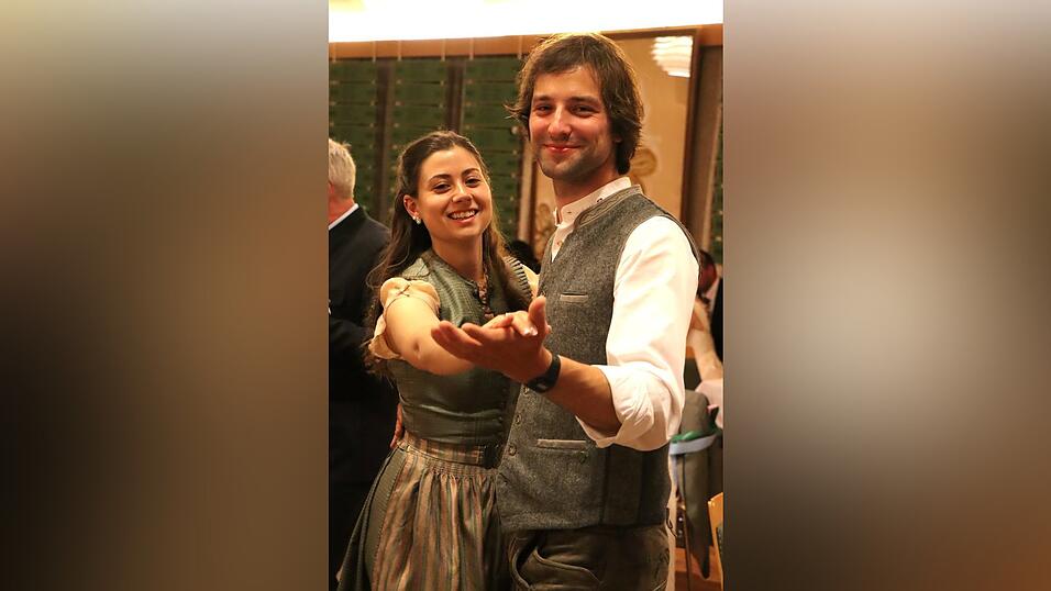 G&auml;ste aus Furth im Wald: das Ritterpaar Antonia Buschek und Tobias Jelinek.