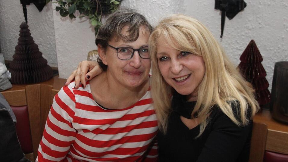 In der Landshuter Weinstube Isarklause fand am Samstag eine Schlagerparty statt. In der Landshuter Weinstube Isarklause fand am Samstag eine Schlagerparty statt.