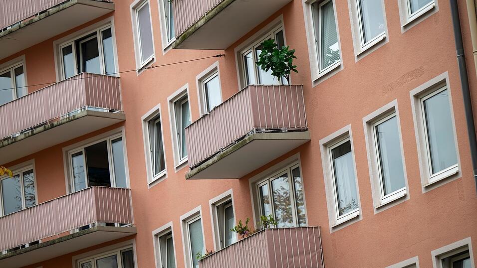Wohnungen grundlos leer stehen lassen? Das soll teuer werden, fordern die Landtags-Gr&uuml;nen. (Symbolbild)