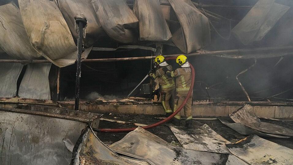 Opfer waren zun&auml;chst nicht bekannt, wie die iranische Nachrichtenagentur Isna unter Berufung auf den Kommandeur f&uuml;r die Rettungsdienste in der Provinz Teheran berichtete.