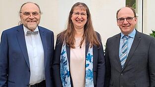 B&uuml;rgermeister Holzleitner (l.) mit Stellvertretern Martin Huber und Andrea Fitz