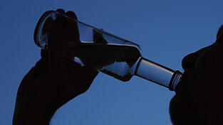 Der Angeklagte war bei allen Vorfällen stark alkoholisiert.