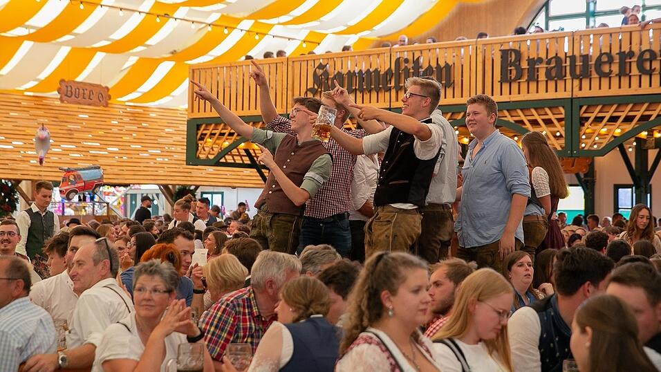 Die Partybilder vom Sonntag, 14. August 2022, aus dem Festzelt Nothaft.
