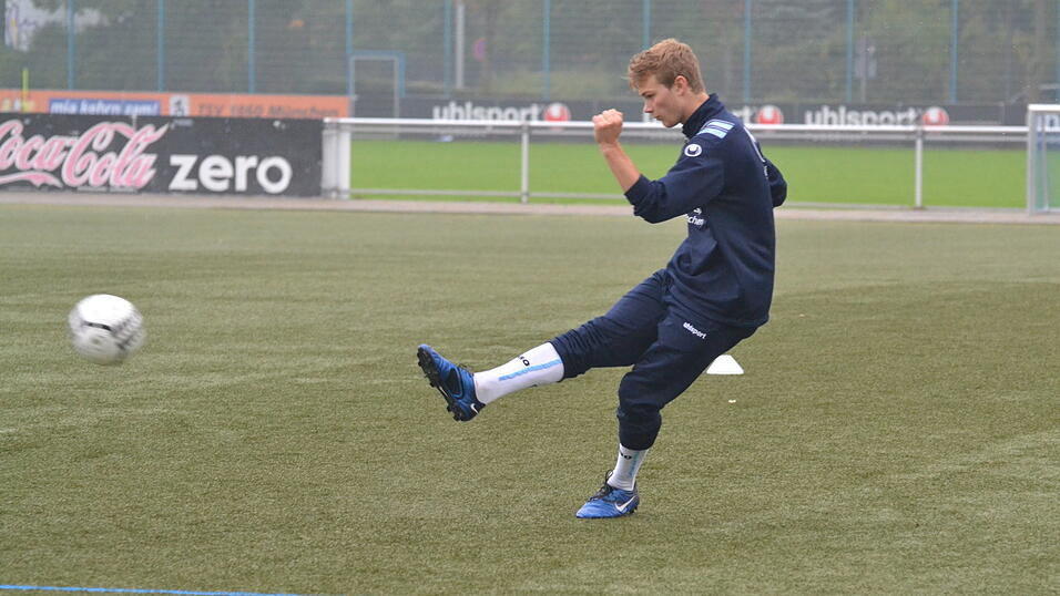 Seit knapp vier Jahren ist Korbinian Burger bei den 'L&ouml;wen'. N&auml;chste Saison spielt er in der U21 des Zweitligisten. (Foto: Fabian Ro&szlig;mann)