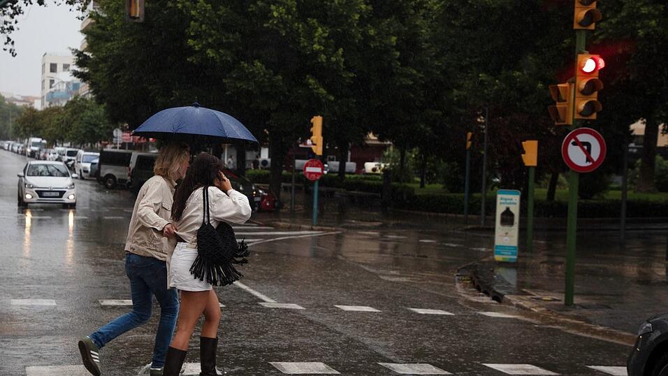 Warnstufe Gelb galt auf Mallorca noch bis 18 Uhr. Warnstufe Gelb galt auf Mallorca noch bis 18 Uhr.