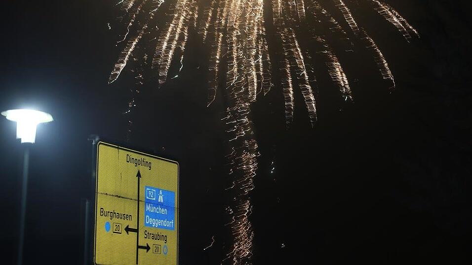 Das Feuerwerk der Stadt wurde am FSV-Gel&auml;nde gez&uuml;ndet.