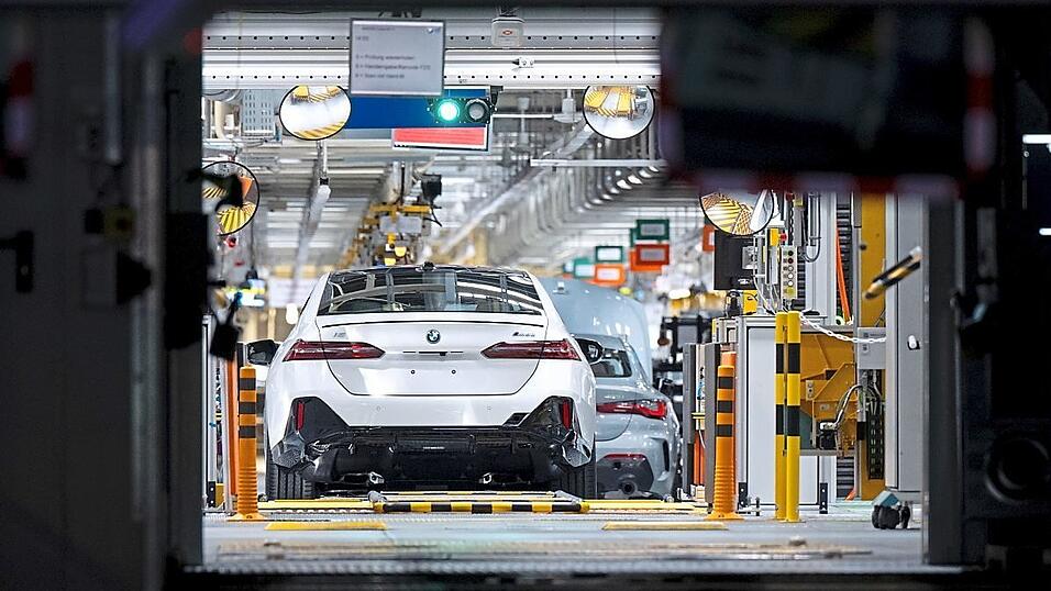 Das BMW-Werk Dingolfing trage nat&uuml;rlich ma&szlig;geblich zur wirtschaftlichen Entwicklung des Landkreises bei, sagt Landrat Werner Bumeder. Allerdings sei der Erfolg auch den vielen Mittelst&auml;ndlern zuzuschreiben.