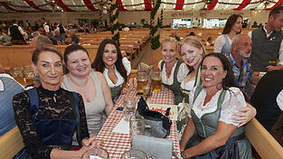 Die Partybilder vom Montag, 17. August, aus dem Festzelt Lechner. Die Partybilder vom Montag, 17. August, aus dem Festzelt Lechner.