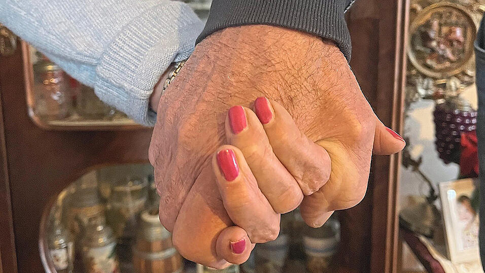 Was macht den Erfolg einer Beziehung aus - gestern wie heute? Zwei Paare erz&auml;hlen.