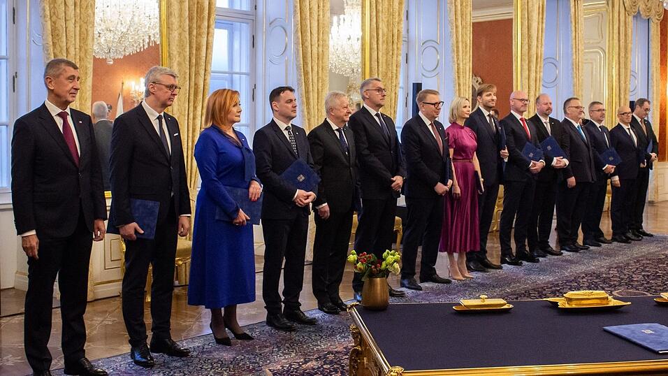 Die Verfassung sieht vor, dass jedes neue Kabinett innerhalb von 30 Tagen nach seiner Ernennung die Vertrauensfrage stellen muss. (Archivbild) Die Verfassung sieht vor, dass jedes neue Kabinett innerhalb von 30 Tagen nach seiner Ernennung die Vertrauensfrage stellen muss. (Archivbild)