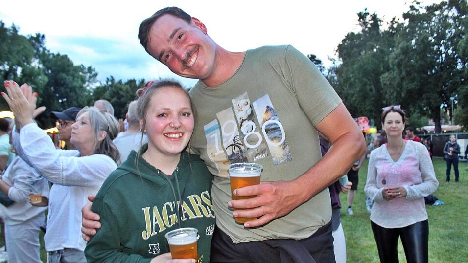Fotos des&nbsp;ersten Open-Air-Abends auf der Ringelstecherwiese.&nbsp;