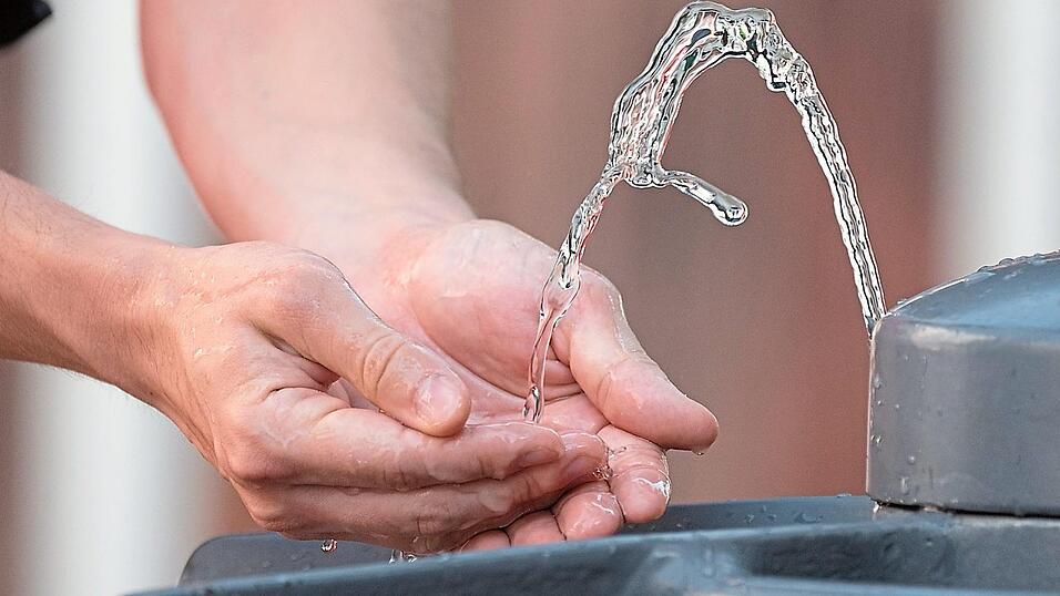 An geeigneten Standorten sollen in Schierling &ouml;ffentliche Trinkwasserbrunnen errichtet werden. Auch an Schulen und in Kindertagesst&auml;tten wird der Bedarf gepr&uuml;ft.