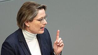 Bundesjustizministerin Stefanie Hubig will klare Regeln gegen Spanner-Fotos (Archivbild). Bundesjustizministerin Stefanie Hubig will klare Regeln gegen Spanner-Fotos (Archivbild).