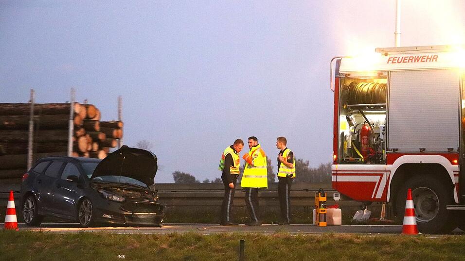 Die A92 musste voll gesperrt werden. 