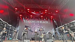 An der Wackingerstage beim Wacken Open Air: Mit Markus Neumeier und Harald Hemauer spielen zwei ehemalige Pinkofener mit ihrer Band „Seasons in Black“ auf dem legendären Festival.