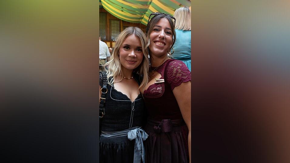 Die Partybilder vom Freitag, 7. August, aus dem Festzelt Wenisch. Die Partybilder vom Freitag, 7. August, aus dem Festzelt Wenisch.