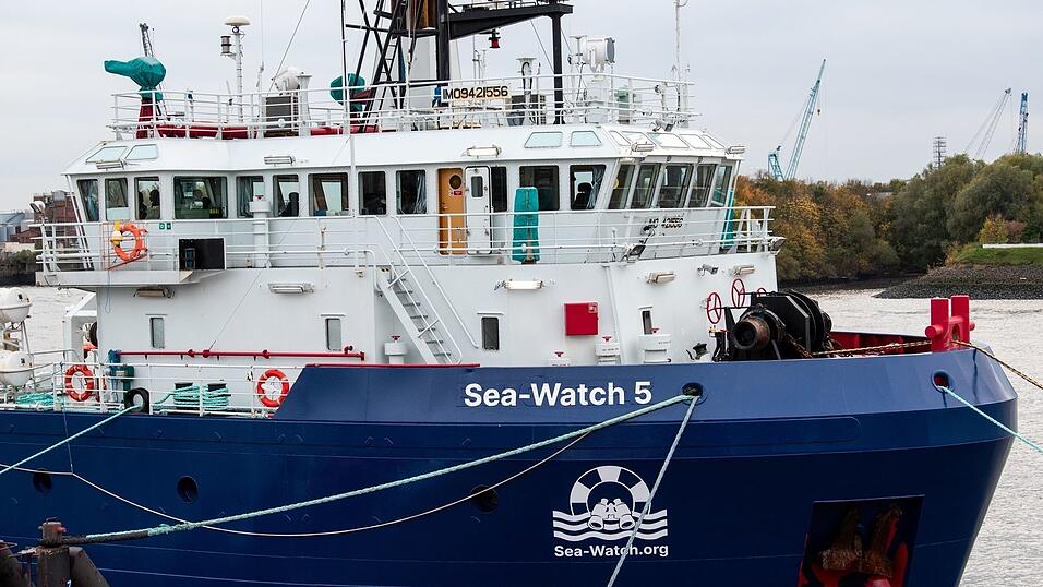 Die «Sea-Watch 5» wurde von den italienischen Behörden für 45 Tage festgesetzt. (Foto: Archiv) Die «Sea-Watch 5» wurde von den italienischen Behörden für 45 Tage festgesetzt. (Foto: Archiv)