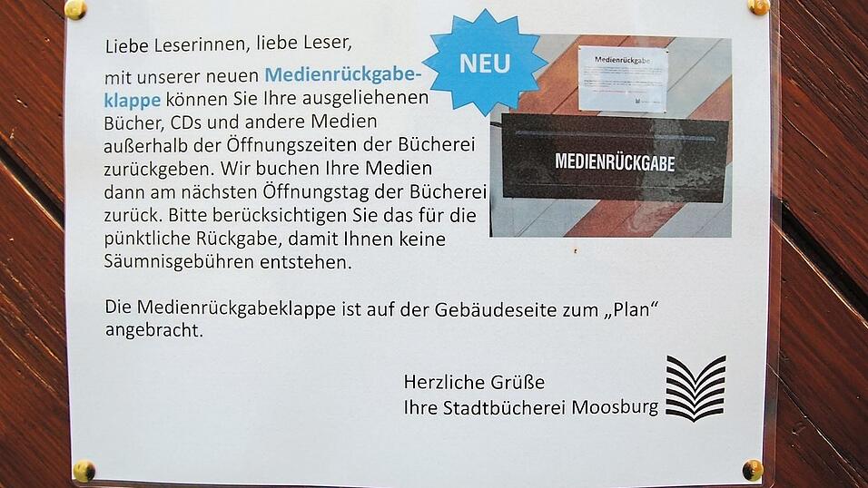 Gerade in der aktuellen Pandemiesituation bietet die Medienrückgabebox den Lesern die Möglichkeit, ihre Medien kontaktlos wieder zurückzubringen. Gerade in der aktuellen Pandemiesituation bietet die Medienrückgabebox den Lesern die Möglichkeit, ihre Medien kontaktlos wieder zurückzubringen.