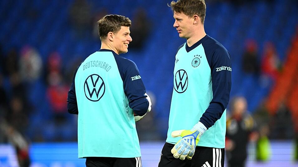 Alexander N&uuml;bel (r.) k&ouml;nnte zu einem weiteren L&auml;nderspieleinsatz kommen.