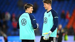 Alexander N&uuml;bel (r.) k&ouml;nnte zu einem weiteren L&auml;nderspieleinsatz kommen.