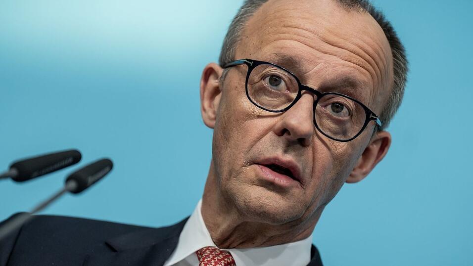 Kanzler Merz bekr&auml;ftigt seine Kritik an der H&ouml;he des Krankenstandes in Deutschland