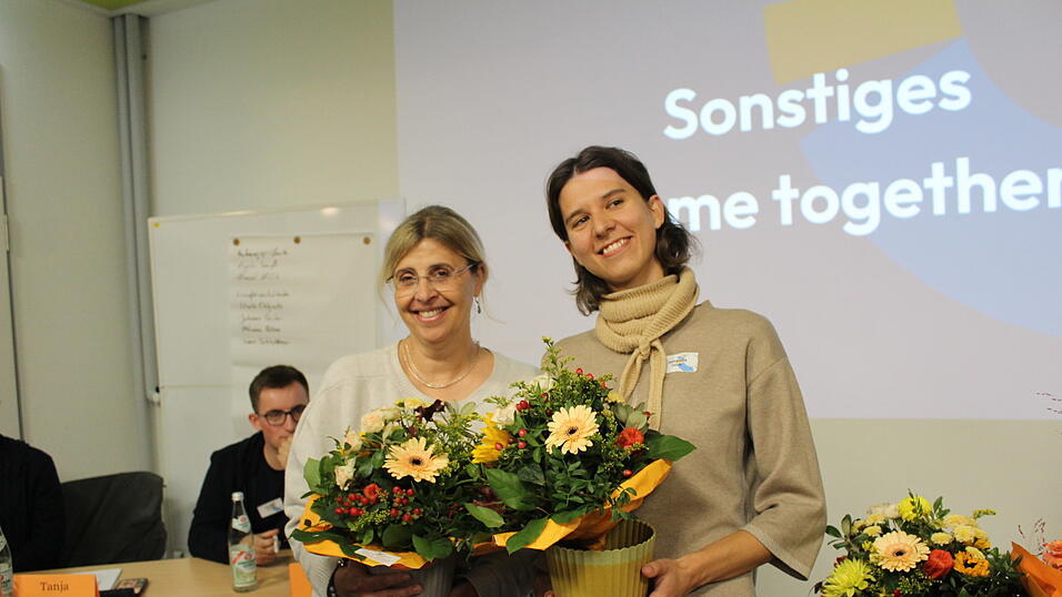 Die neue Vorsitzende des Kreisjugendrings Freising Tanja Renkl (v. l.) und ihre Stellvertreterin Johanna Dick. Die neue Vorsitzende des Kreisjugendrings Freising Tanja Renkl (v. l.) und ihre Stellvertreterin Johanna Dick.
